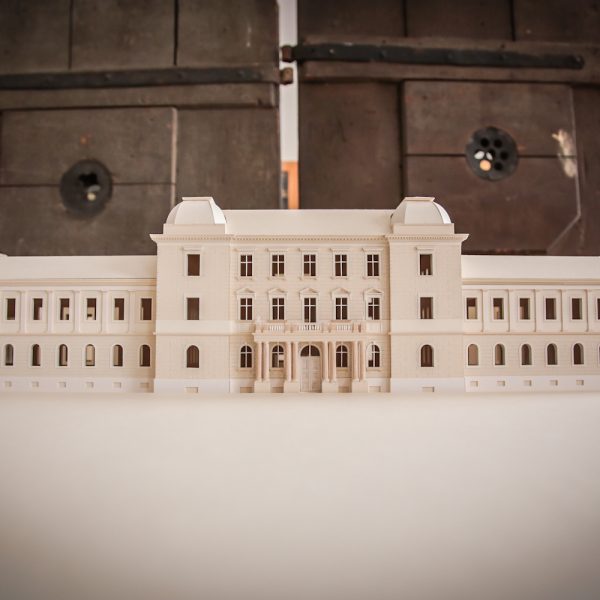 TÖRVÉNYSZÉKI PALOTA